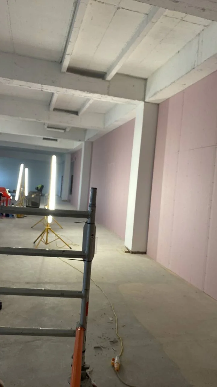 Shepherd's Bush | W12 9RB gallery image 11